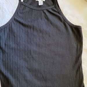 Black ribbed tank